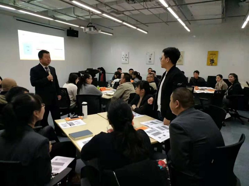 商务策划新趋势:如何在竞争中脱颖而出